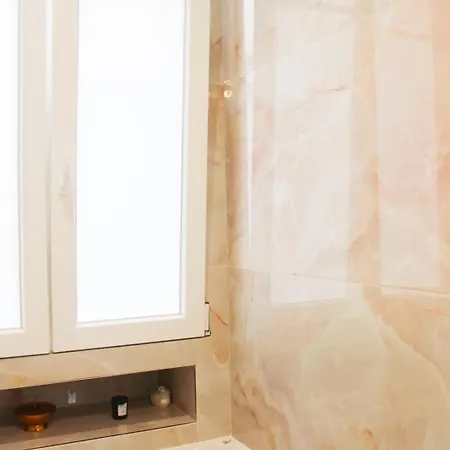 Appartement Bright With View And Comfort Parijs