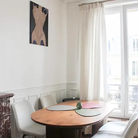 Appartement Bright With View And Comfort