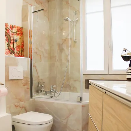 Appartement Bright With View And Comfort